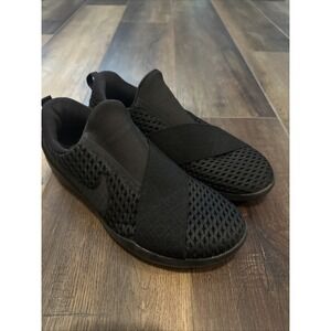 Nike Women's Free Train Connect Black Slip On Sz 9.5M Sneaker Running Athletic